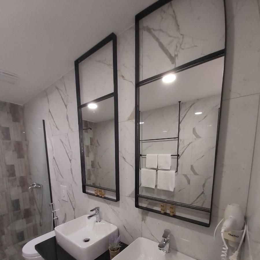Dhima Hotel Himarë Exteriér fotografie