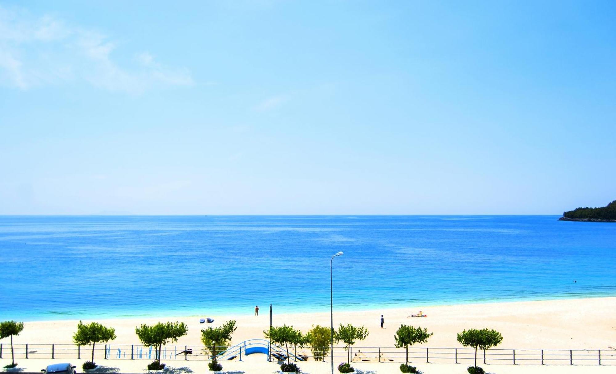 Dhima Hotel Himarë Exteriér fotografie