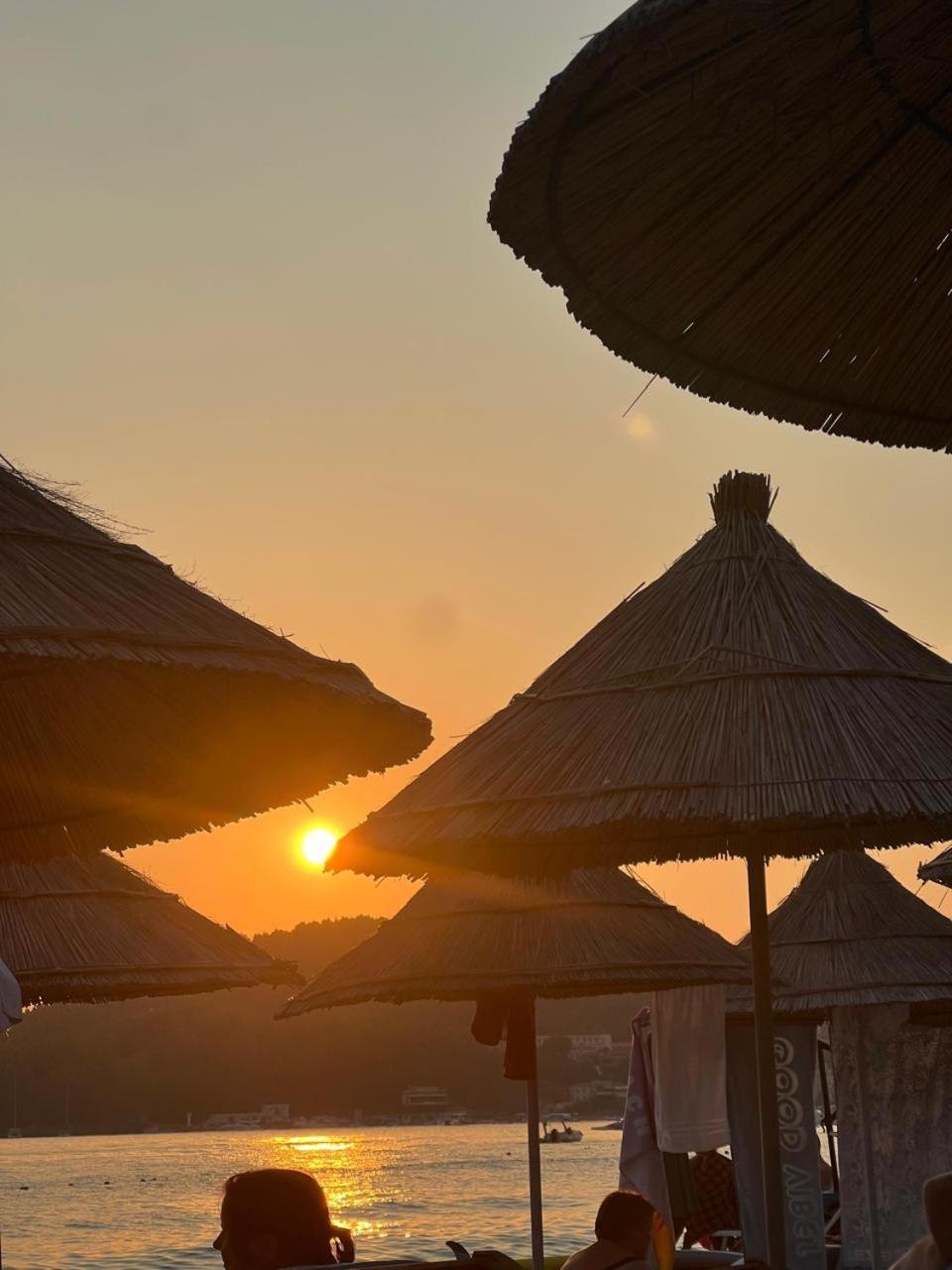 Dhima Hotel Himarë Exteriér fotografie